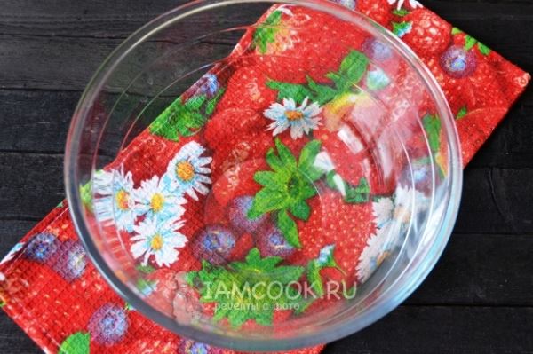 Постные тонкие блины с дырочками