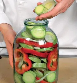 Маринованные кабачки со сладким перцем