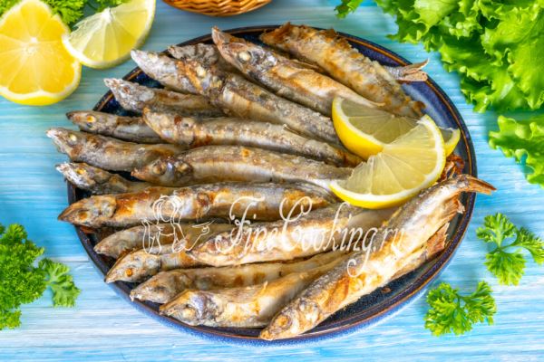 Мойва, запеченная в духовке с корочкой