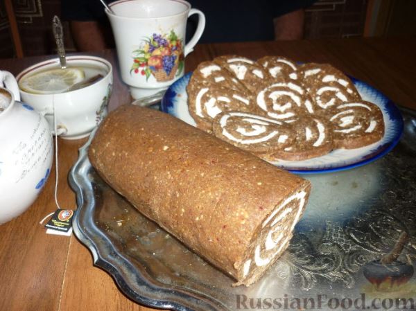 Рулет из печенья с зефиром