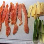 Роллы с семгой, сыром и огурцом